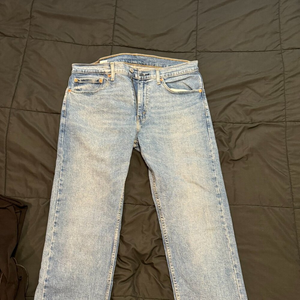LEVI'S 505 W34 L30 (only worn once)